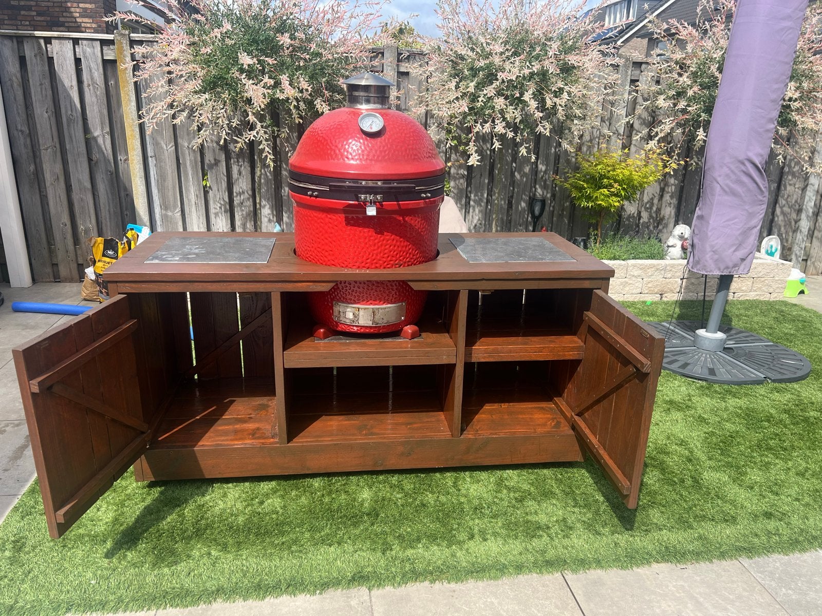 BBQ tafel met beschermhoes (excl. BBQ) 170x65x87, Ophalen, Zo goed als nieuw