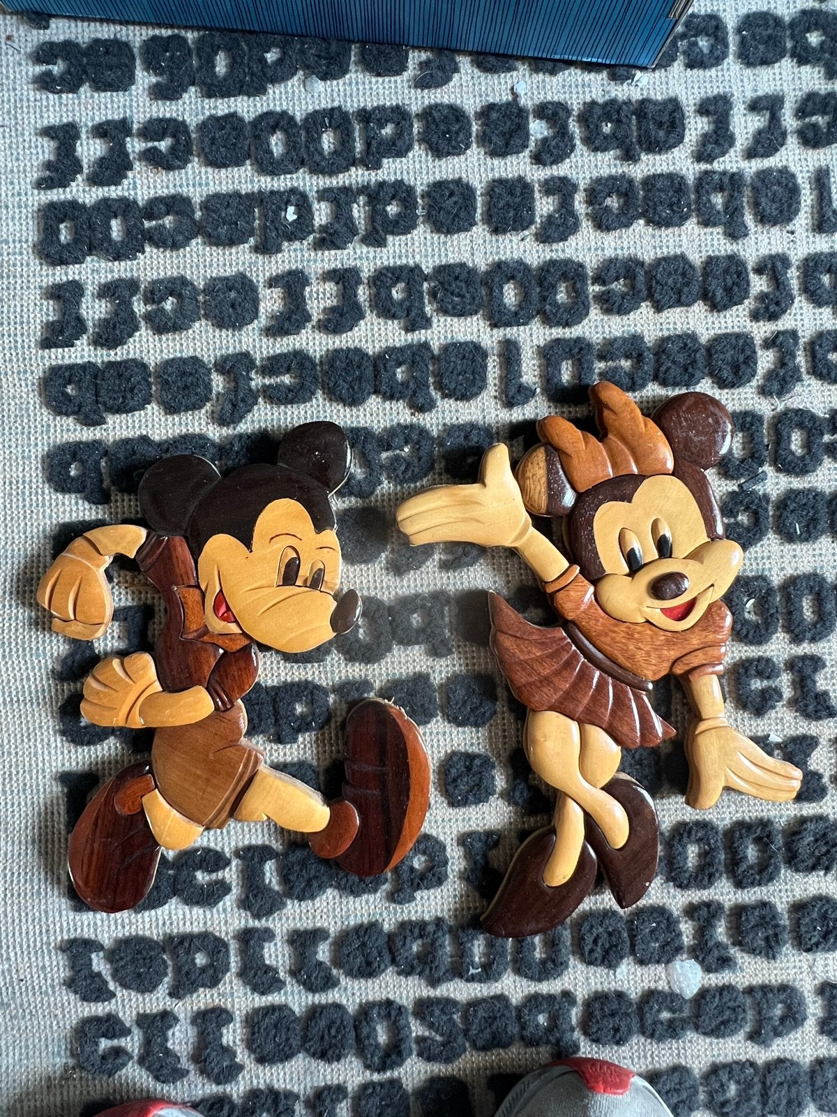 Houten Mickey en Minnie Mouse figuren, Gebruikt, Meerkleurig, Ophalen of Verzenden, Vintage