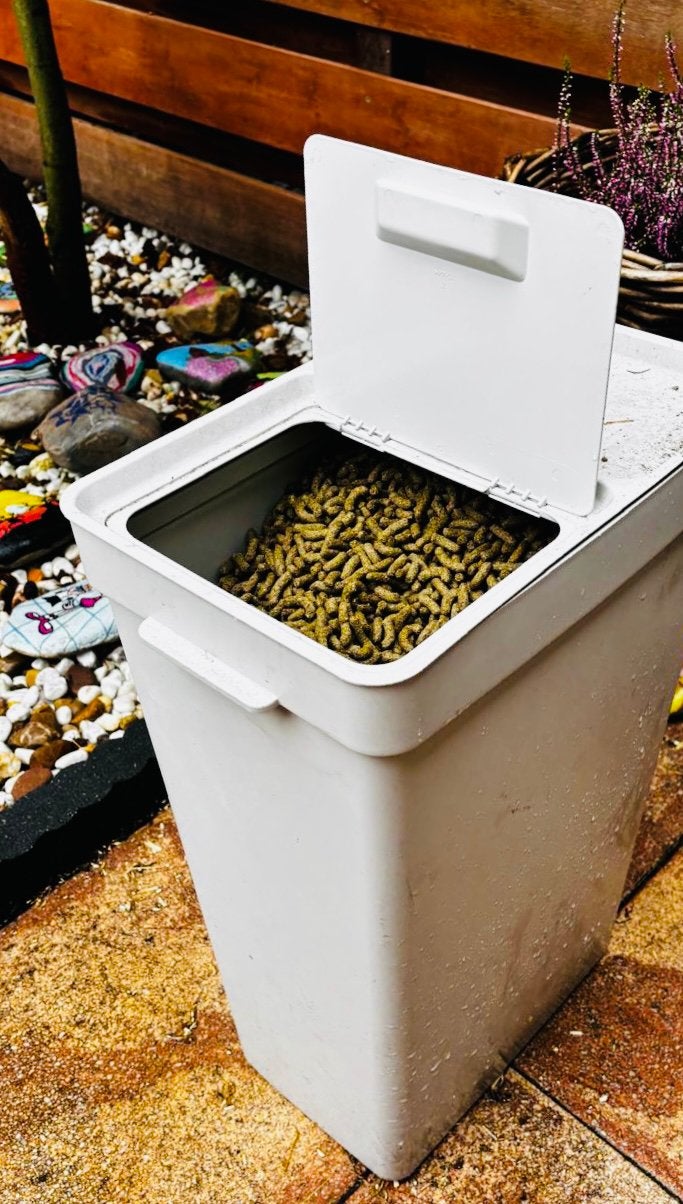 20kg konijnenvoer science selective + hooi en stro, Ophalen, Nieuw, Drinken en Voederen