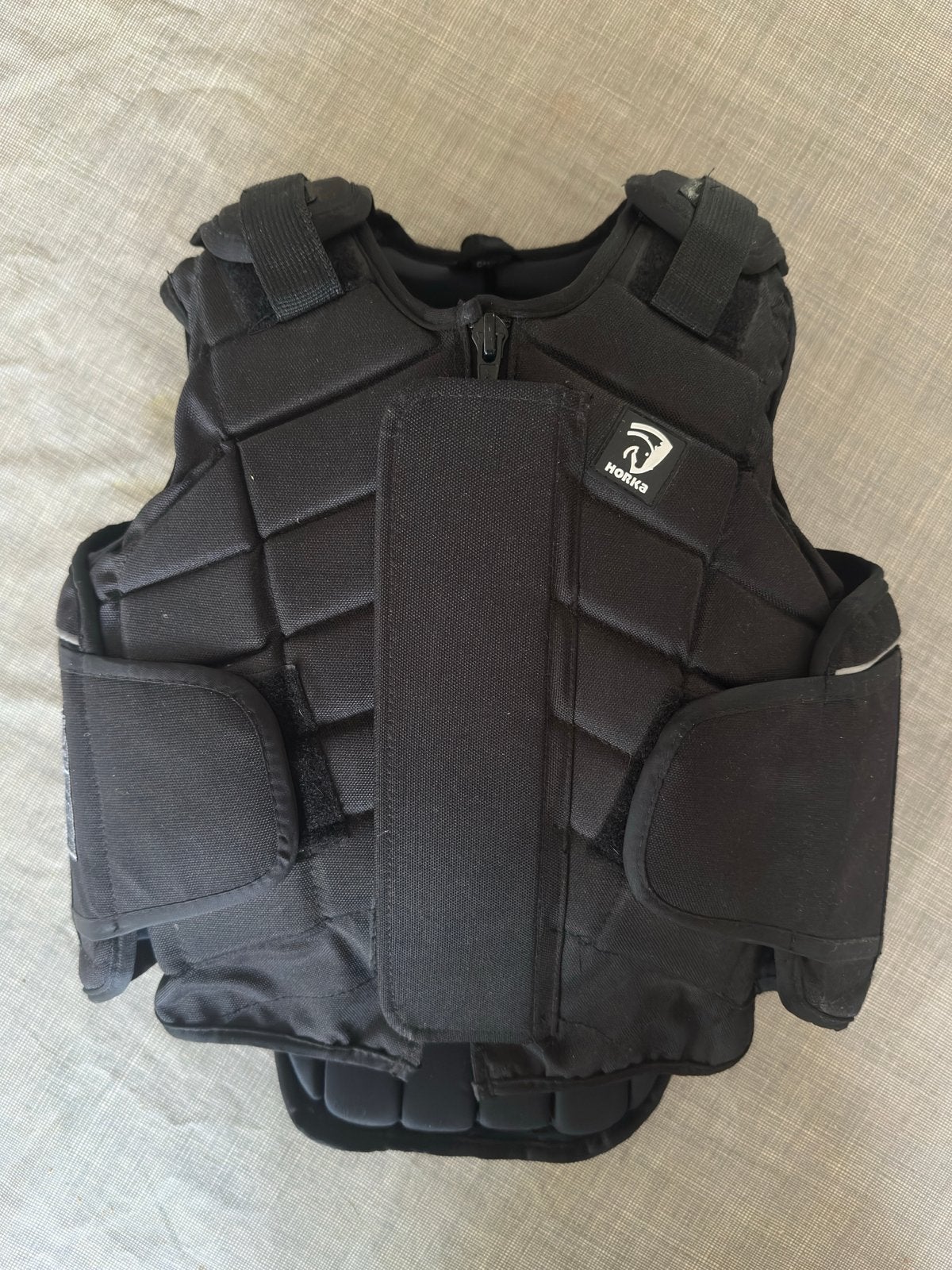 Horka bodyprotector ~8 jaar, Dieren en Toebehoren, Rijden, Ophalen of Verzenden, Horka, Klittenbandsluiting