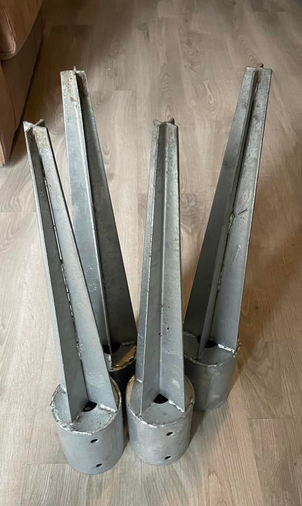 4 stuks paalpunten, Tuin en Terras, Ophalen, Gebruikt, Minder dan 180 cm, Palen