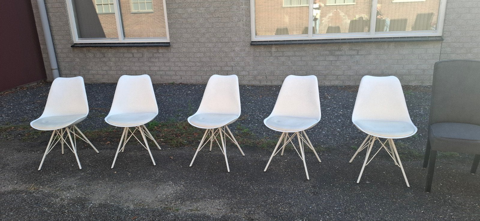 5 Witte stoelen - Eames DSW stijl, Wit, Modern, Eames DSW stijl, Ophalen of Verzenden, Vijf, Zes of meer stoelen