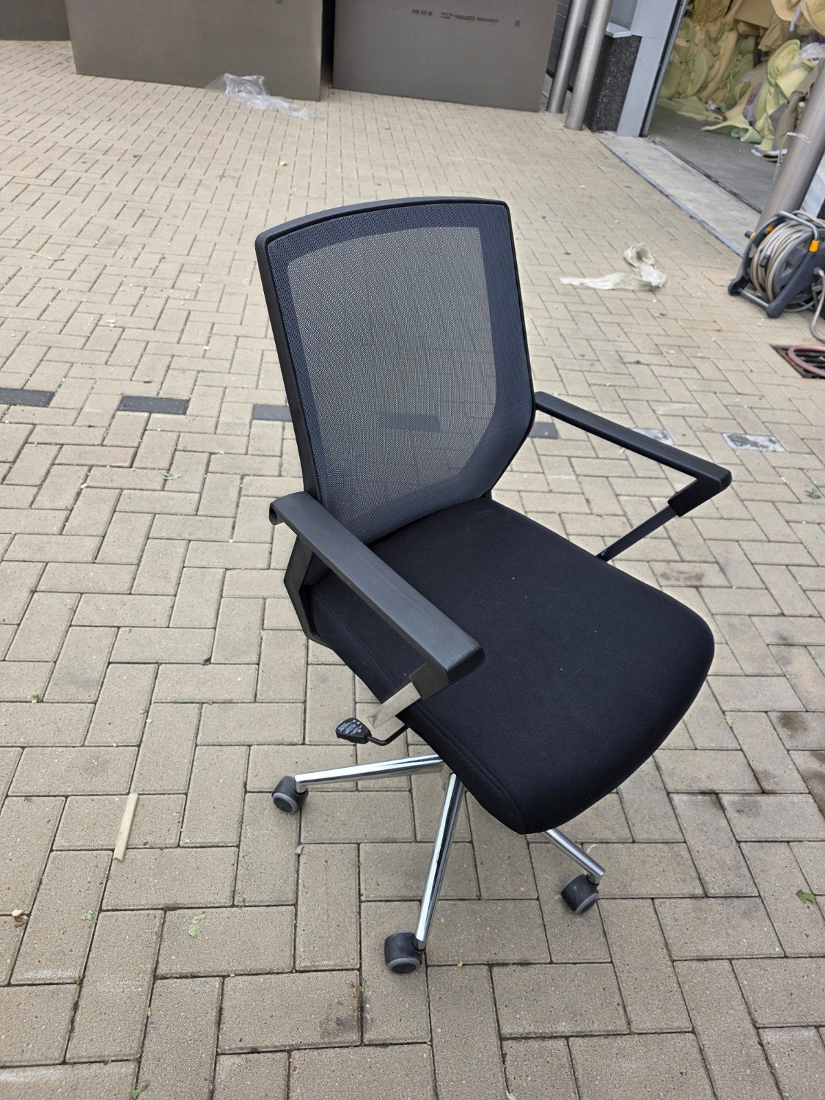 Zwarte Bureaustoel met Mesh Rugleuning en Armleuningen, Huis en Inrichting, Bureaustoelen, Zwart, Ophalen