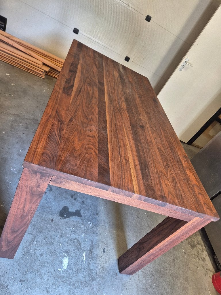 Mooie massieve Walnoot eettafel, Ophalen, Gebruikt, Walnoot, 50 tot 100 cm