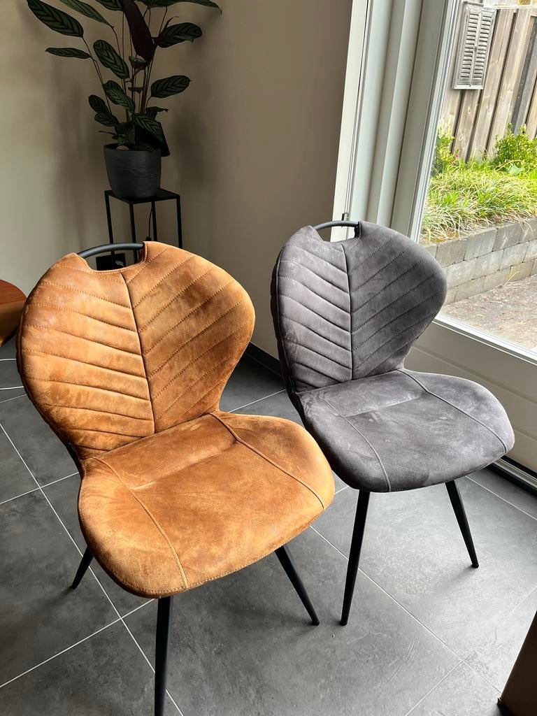 6 eetkamerstoelen: 2 cognac en 4 antraciet, Huis en Inrichting, Ophalen, Overige kleuren, Zo goed als nieuw, Stof