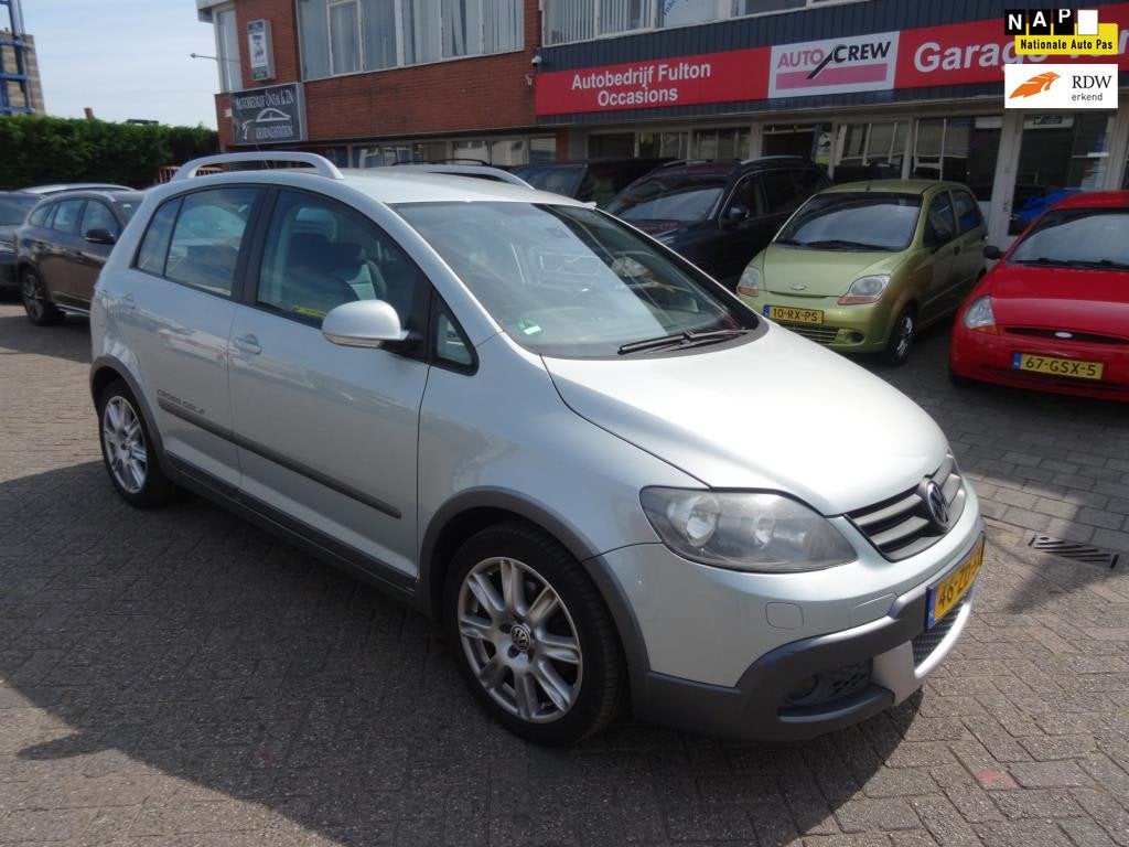 Volkswagen Golf 1.4 TSI Cross/Airco/Park.sensor/LMV/navi, Auto's, Voorwielaandrijving, 1357 kg, Gebruikt, 4 cilinders