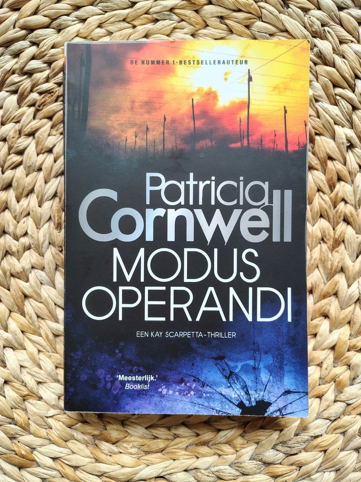 Patricia Cornwell - Modus operandi, Ophalen of Verzenden, Gelezen
