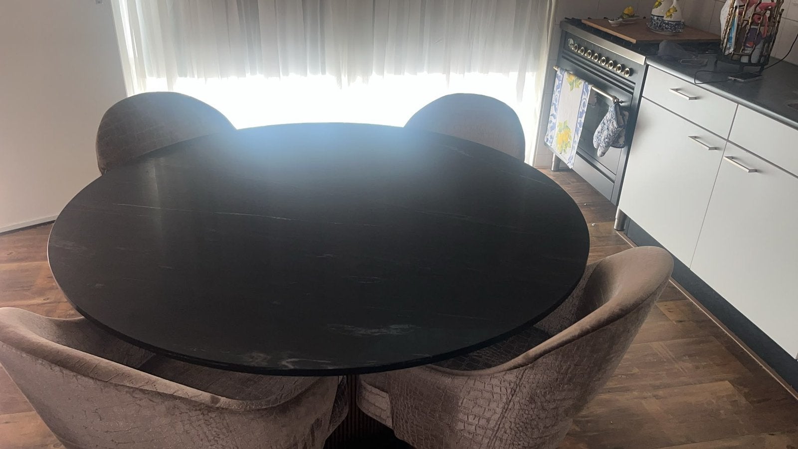 Richmond Eettafel 1 jaar oud, Ophalen of Verzenden, Zo goed als nieuw, Overige typen, Overige merken