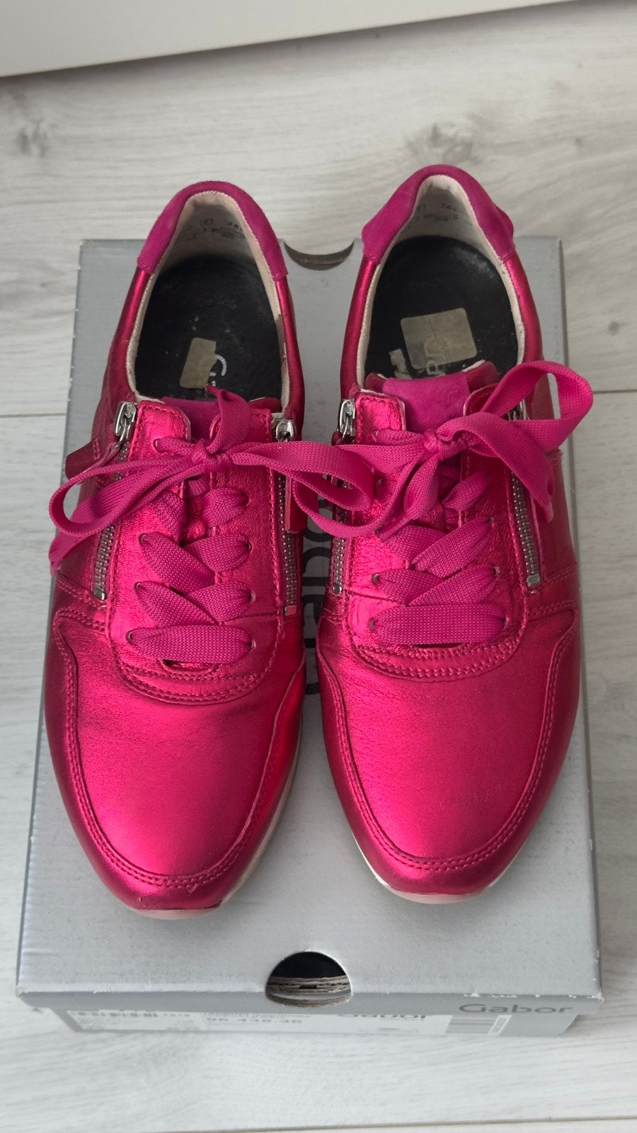 Gabor fuchsia kleurige sneakers maat 38, Ophalen of Verzenden, Roze, Sneakers of Gympen, Zo goed als nieuw