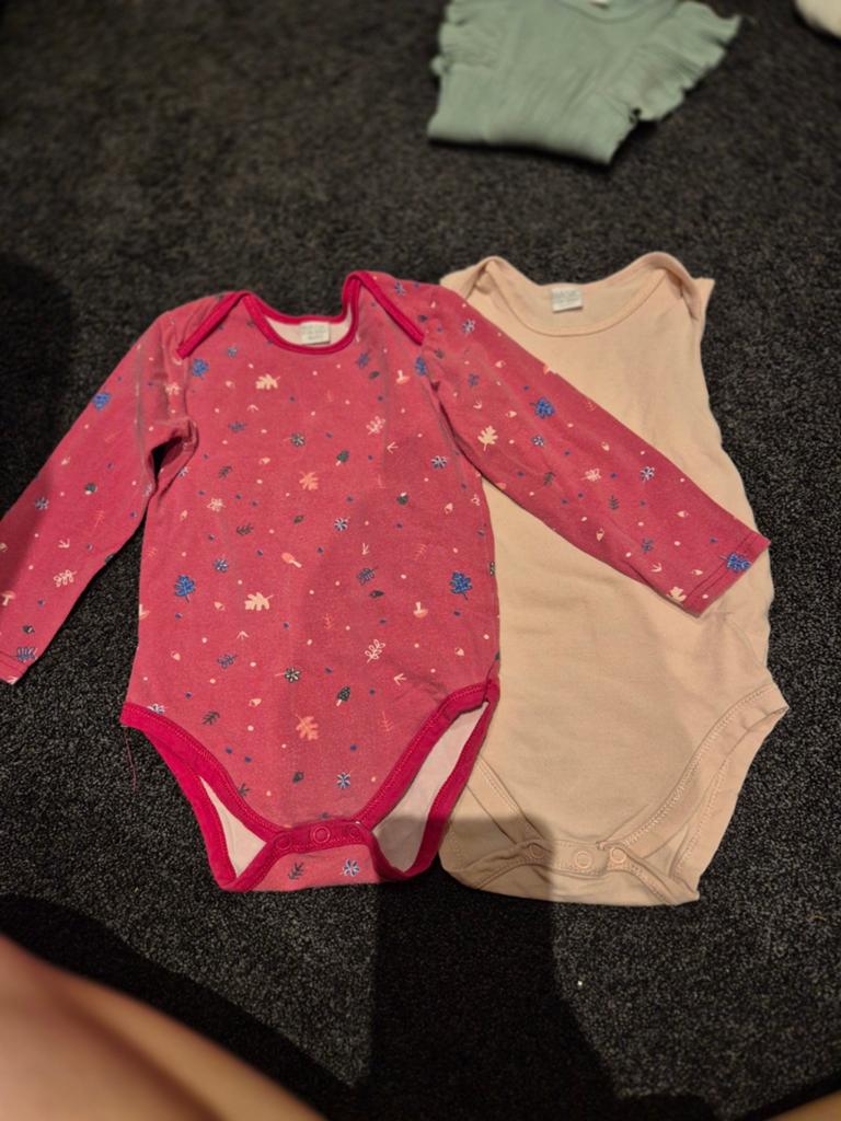 2 rompers maat 86/92, Kinderen en Baby's, Ophalen of Verzenden, Gebruikt, Basic for Baby, Meisje