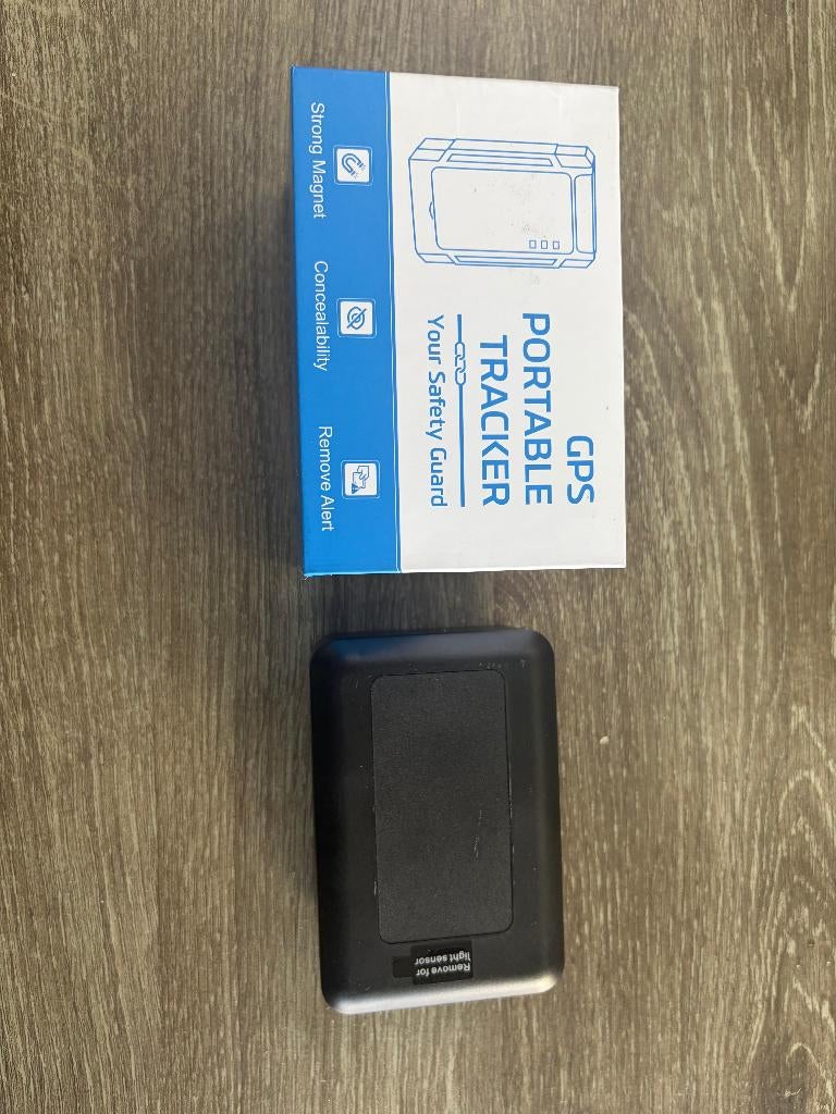 GPS Tracker – Real-Time Volgsysteem € 225,00, Ophalen of Verzenden, Zo goed als nieuw