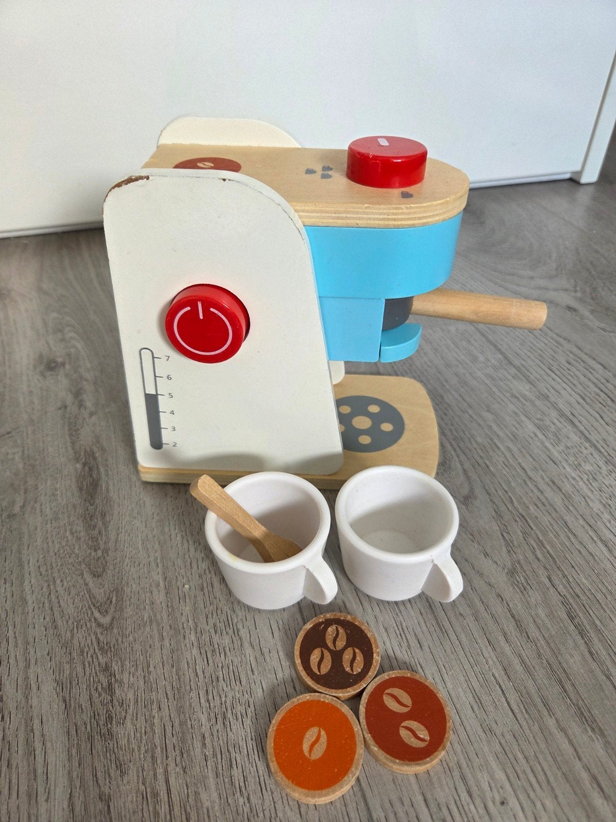 Playtive houten koffiezetapparaat, Ophalen, Gebruikt, Hout, Speelkeuken-accessoire