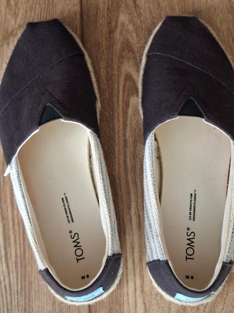 Tom's espadrilles dames, maat: 38,5, zgan., Kleding | Dames, Schoenen, Ophalen of Verzenden, Zo goed als nieuw, Zwart, Espadrilles of Moccasins