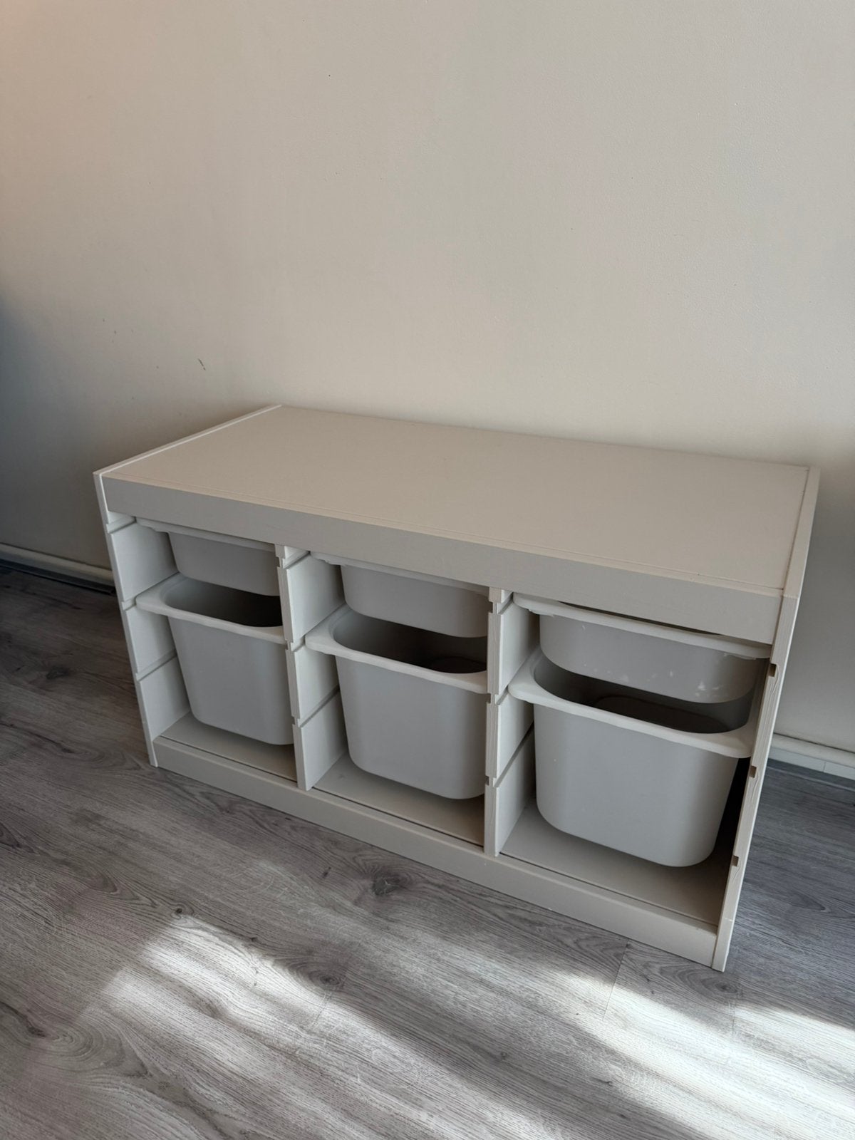 Trofast speelgoedkast, Ophalen