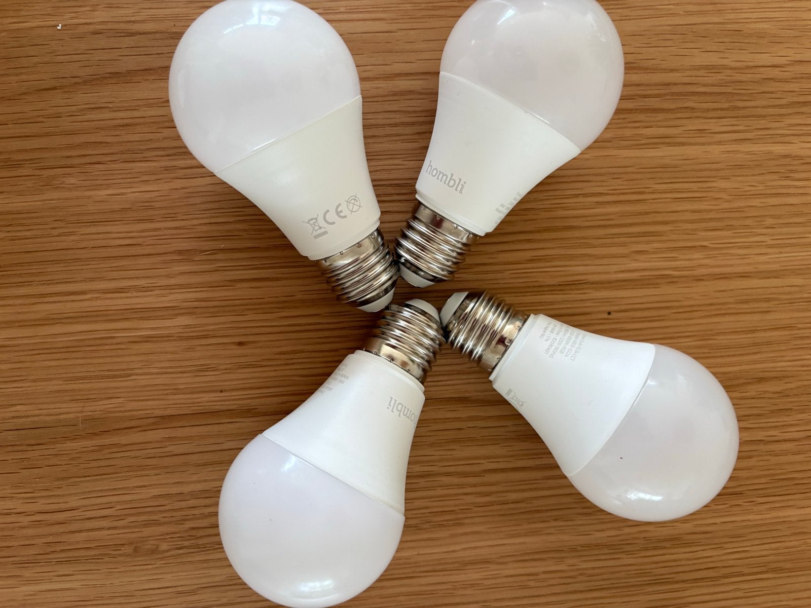 Hombli Smart Home Pakket: Lampen en Stopcontacten, Overige merken, Meerkleurig, Zo goed als nieuw, Dimbaar