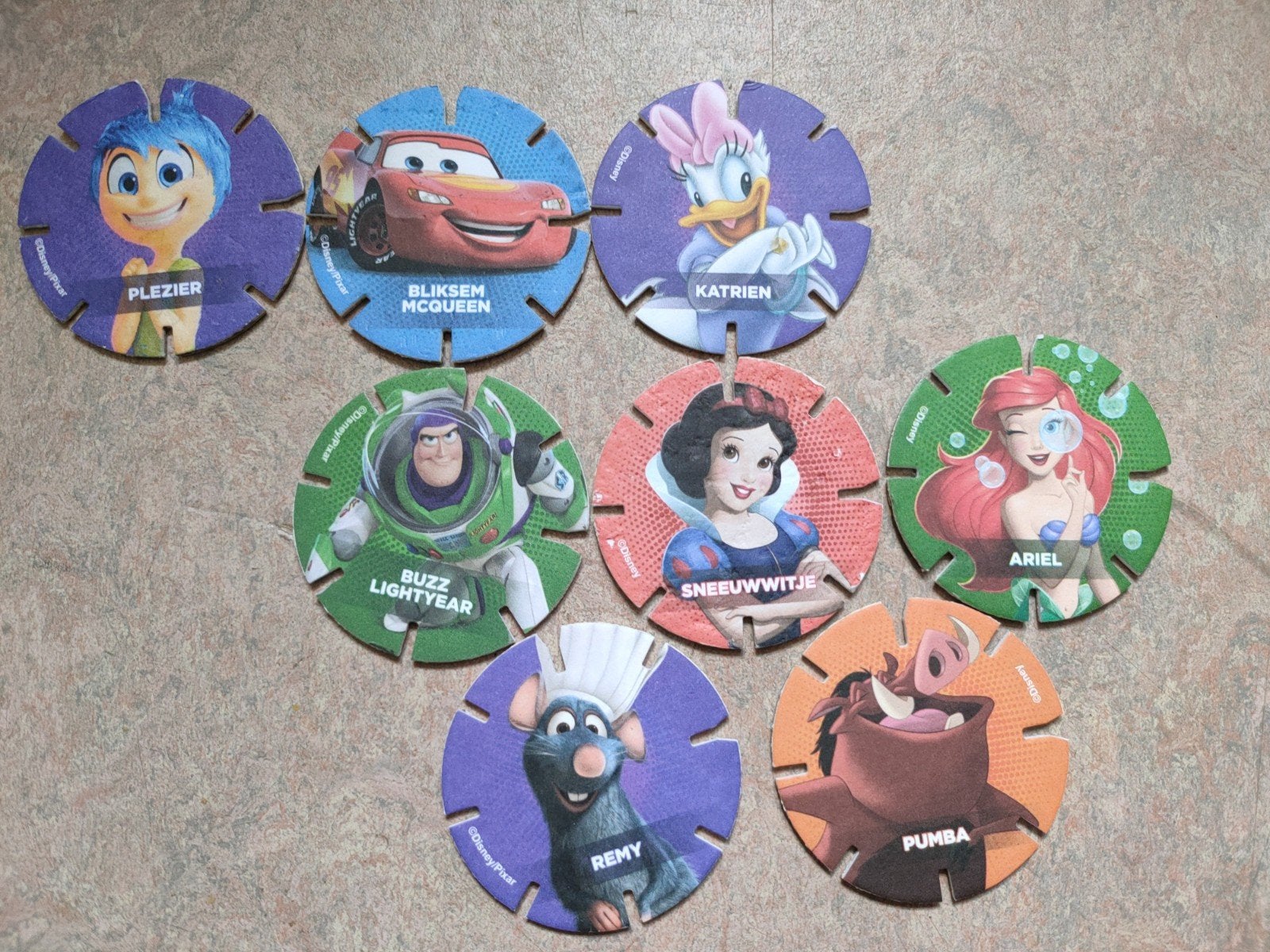 AH Disney Pixar Flippo's - 8x, Ophalen of Verzenden, Zo goed als nieuw