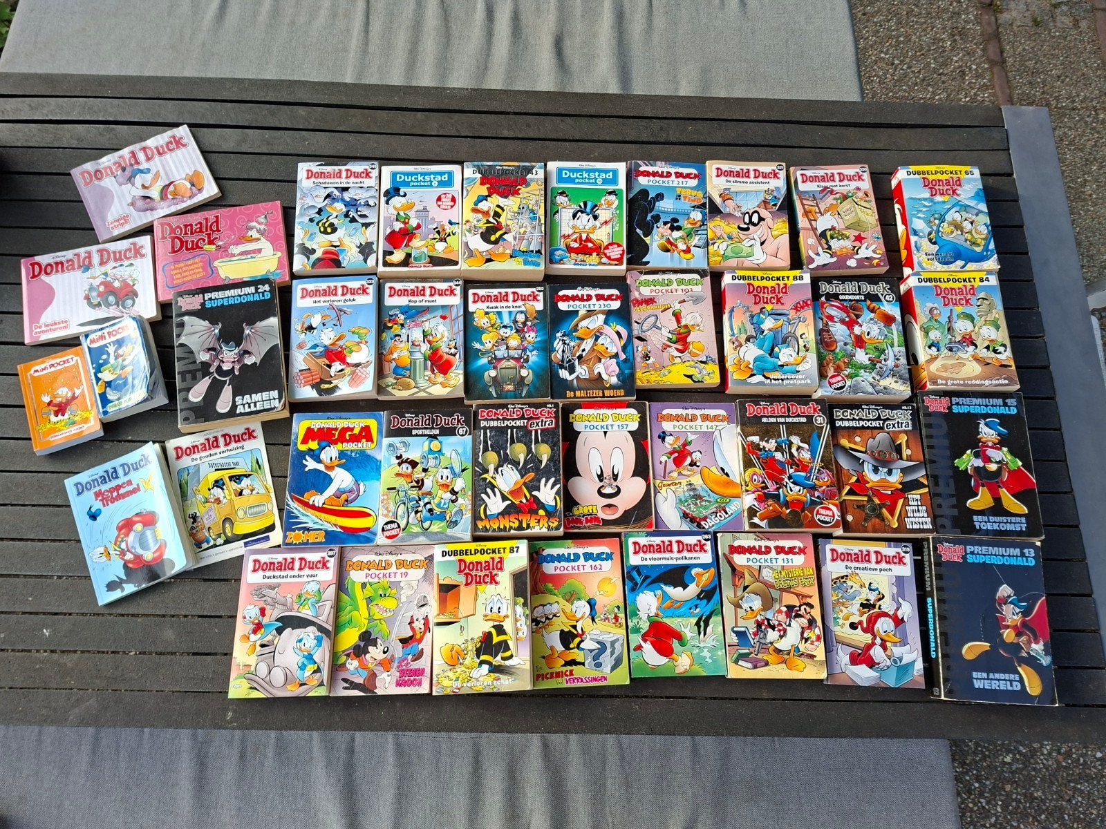 Grote collectie Donald Duck Pockets en Superdonald, Boeken, Stripboeken, Meerdere stripboeken, Ophalen of Verzenden, Gelezen