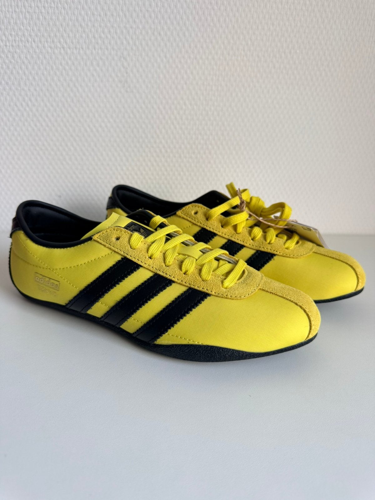 Adidas Originals Tokyo W – Yellow / Black – EU 38, Geel, Nieuw, Ophalen of Verzenden, Sneakers of Gympen