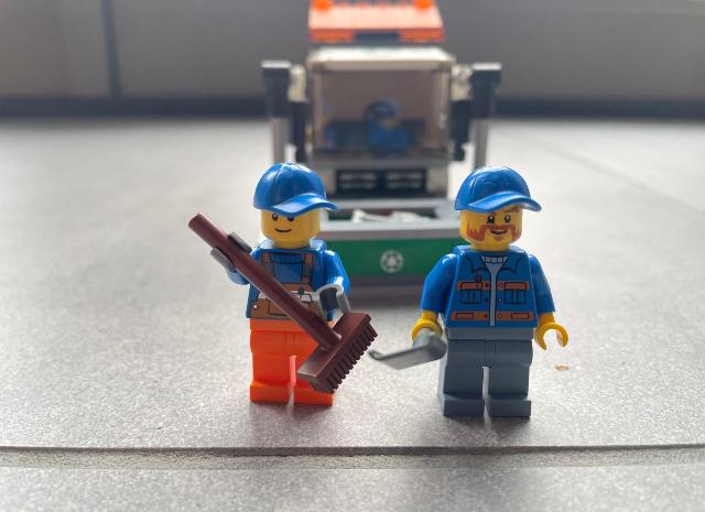 Lego City 60188 Vuilniswagen met 2 poppetjes, Kinderen en Baby's, Speelgoed | Duplo en Lego, Ophalen of Verzenden, Zo goed als nieuw