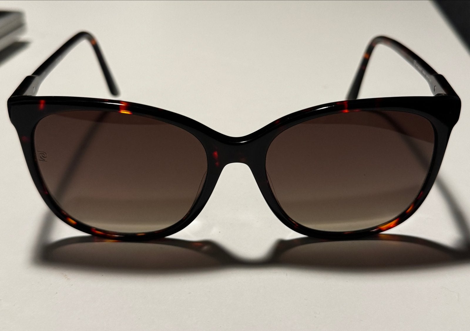 Pierre Cardin bruine zonnebril, Overige merken, Zonnebril, Bruin, Ophalen of Verzenden