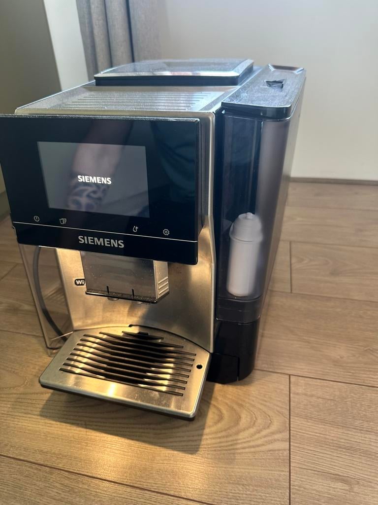 Siemens EQ.700 integral, Witgoed en Apparatuur, Koffiezetapparaten, Gemalen koffie, Koffiemachine, Ophalen of Verzenden, Zo goed als nieuw