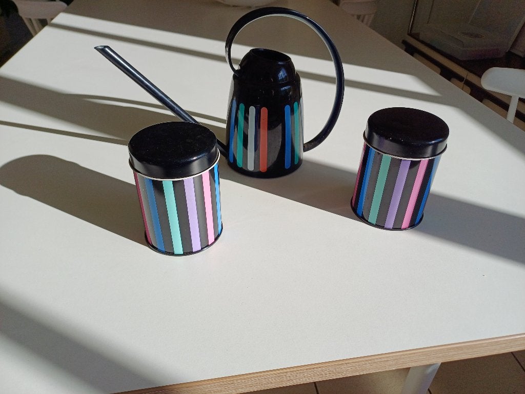 Vintage gieter met 2 voorraad blikjes in de zelfde print, Ophalen of Verzenden, Overige typen