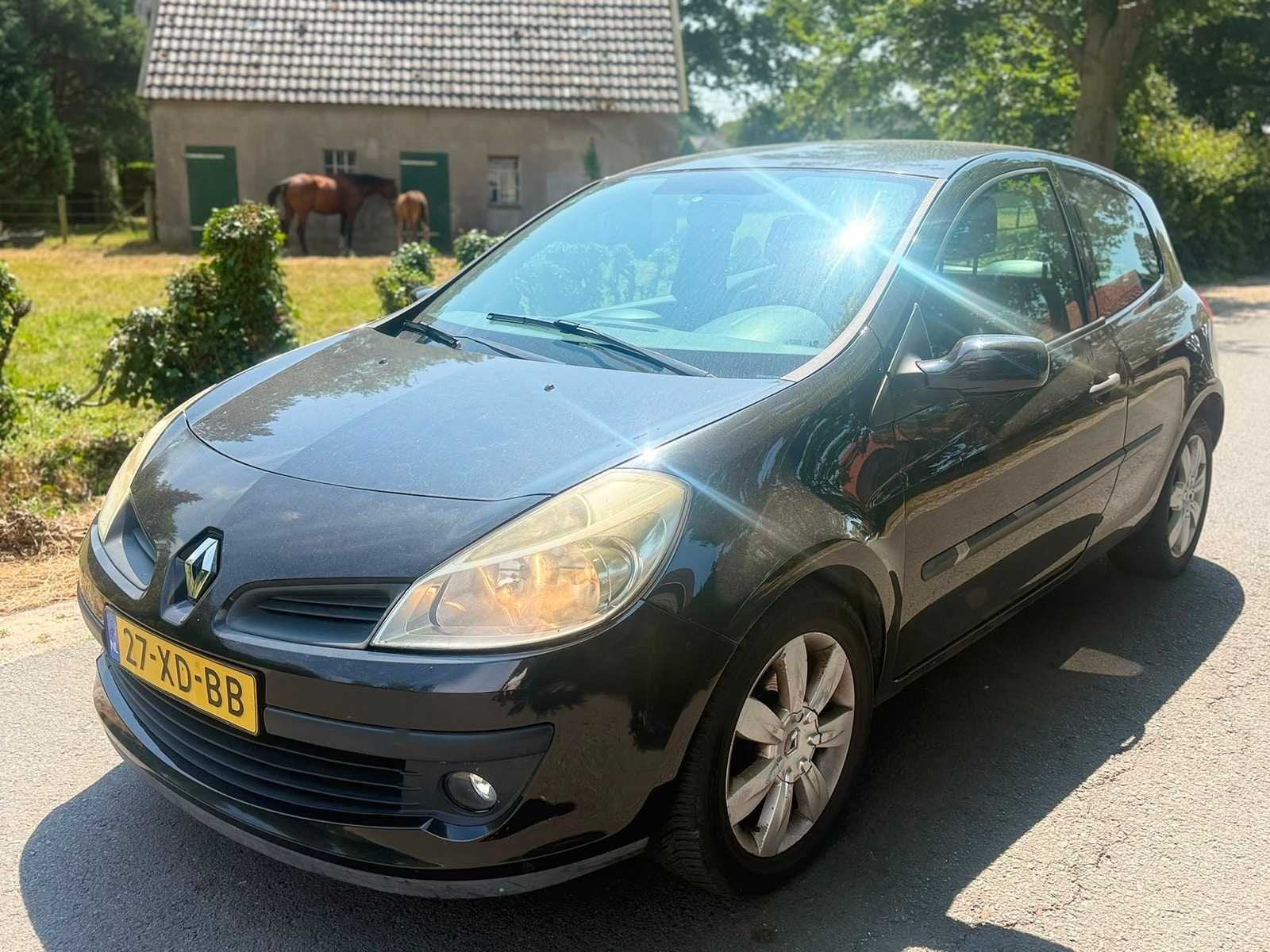Renault - 2007 - Clio - 1.4-16V Extreme - 27-XD-BB, Auto's, Gebruikt, 49 €/maand, Bedrijf, Euro 4
