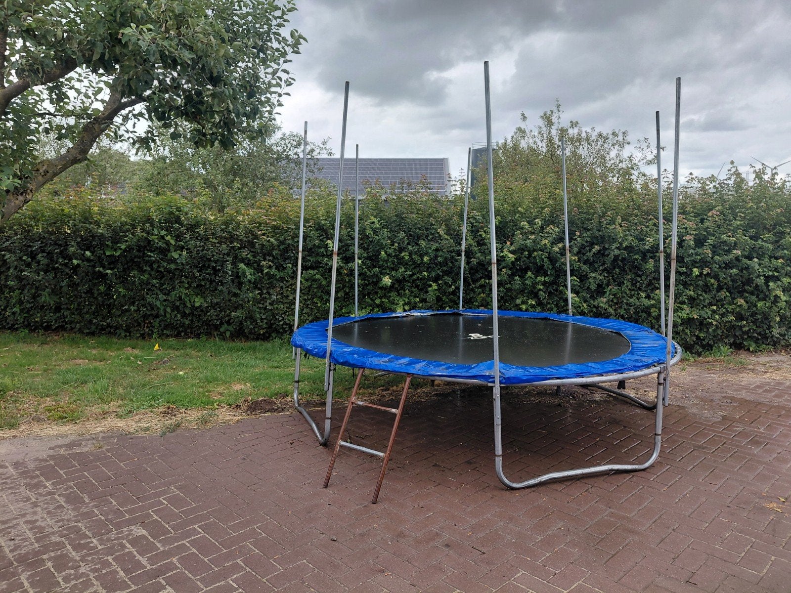Trampoline, Ophalen, Gebruikt
