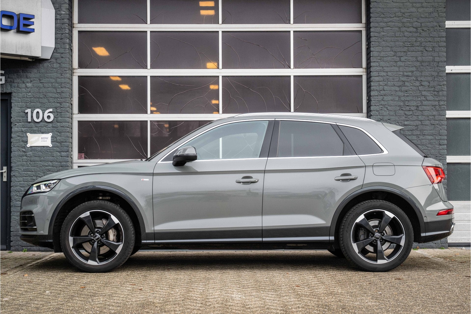 Audi Q5 55 TFSI e quattro Competition 367 PK, S Line, Pano,, Auto's, Audi, Automaat, 2005 kg, Bedrijf, Hybride Elektrisch/Benzine