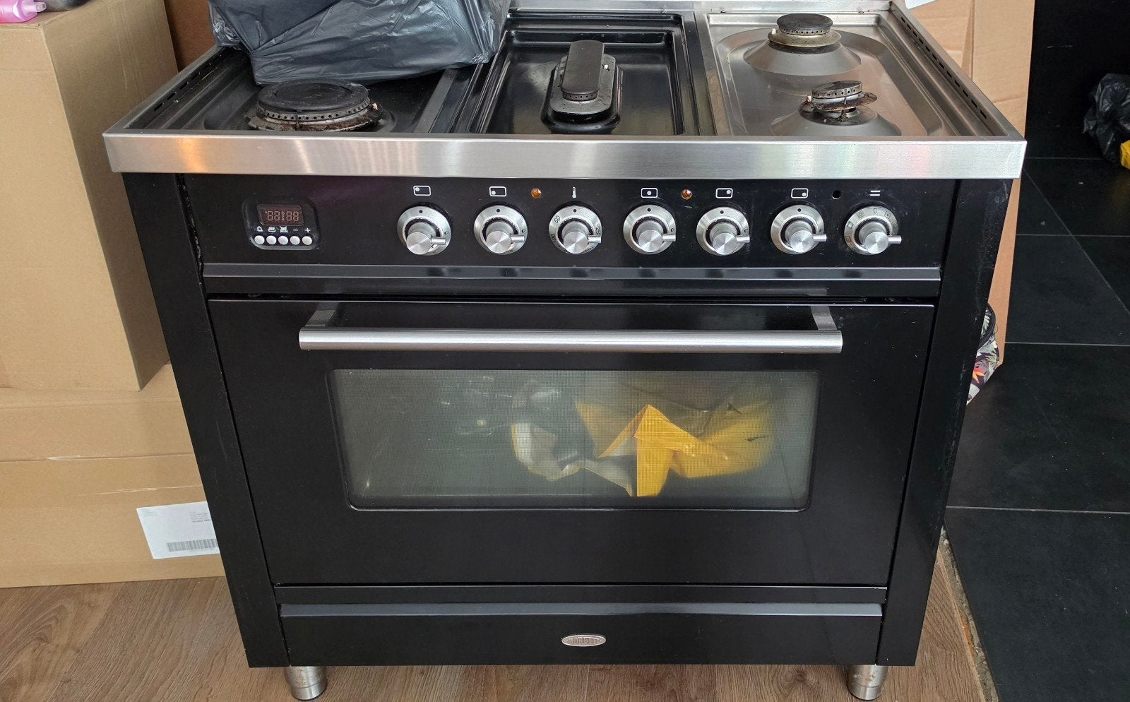 Boretti 6-pits gasfornuis met oven en bakplaat - Werkt perfe, Witgoed en Apparatuur, Ophalen, Gebruikt, Gas, Vrijstaand