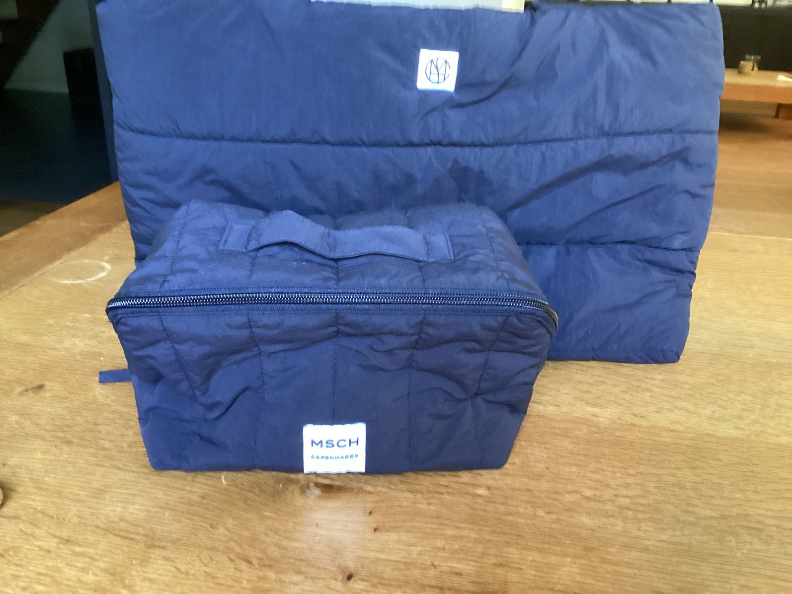Set shopper en toilettas MSCH Copenhagen zwart NIEUW, Ophalen of Verzenden, Nieuw, Zwart, 30 cm of meer