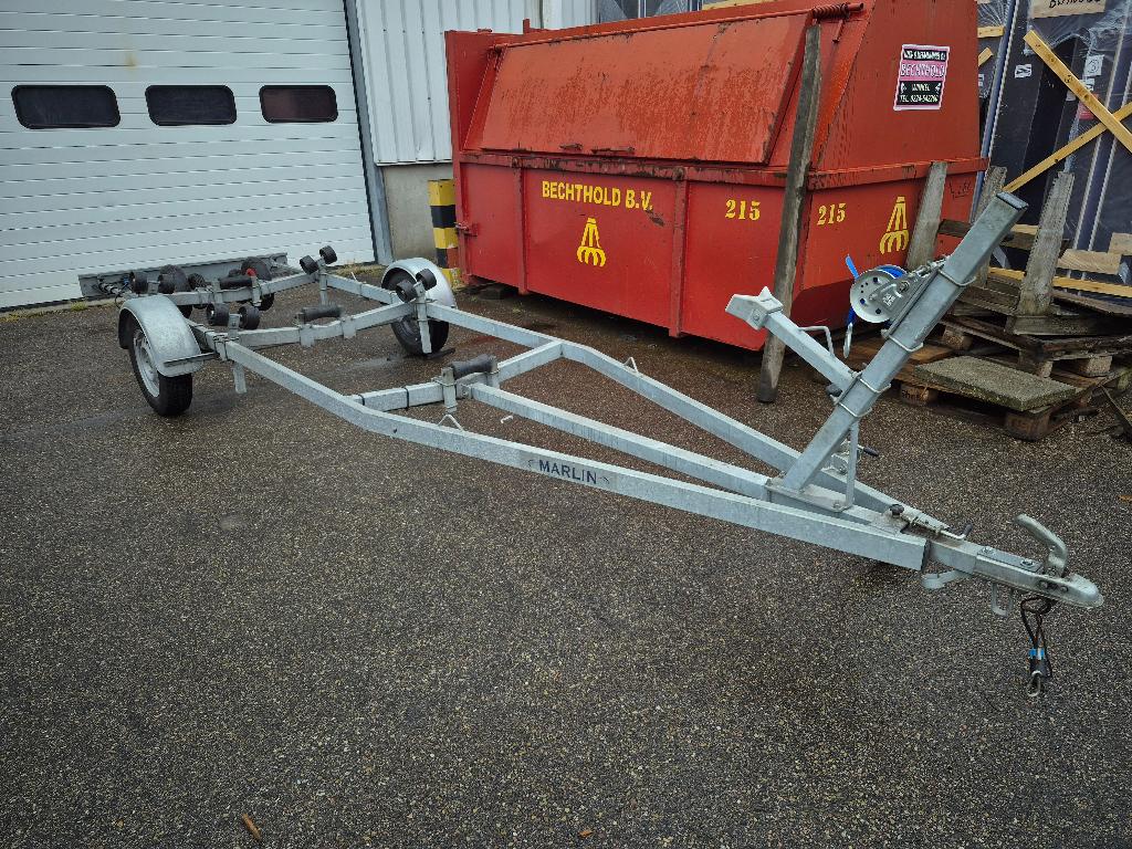 boottrailer 750 kilo kantelbaar tot 5mterer boten, Watersport en Boten, Boottrailers, Ophalen, Minder dan 1500 kg, Gebruikt, Sloepentrailer
