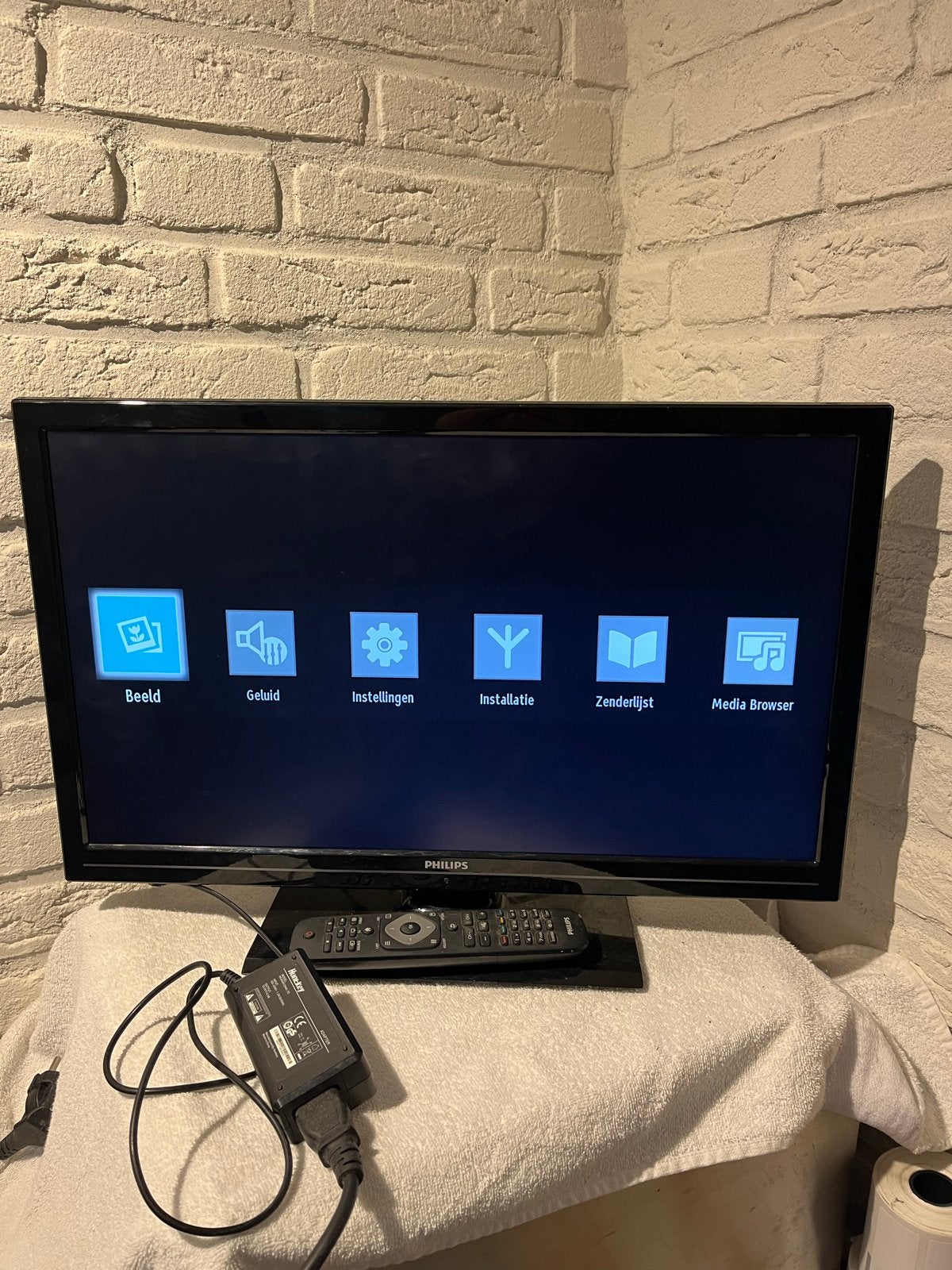 Philips Camping TV 12 volt en 230V- Ideaal voor onderweg!, Ophalen, Philips, 50 Hz, HD Ready (720p)