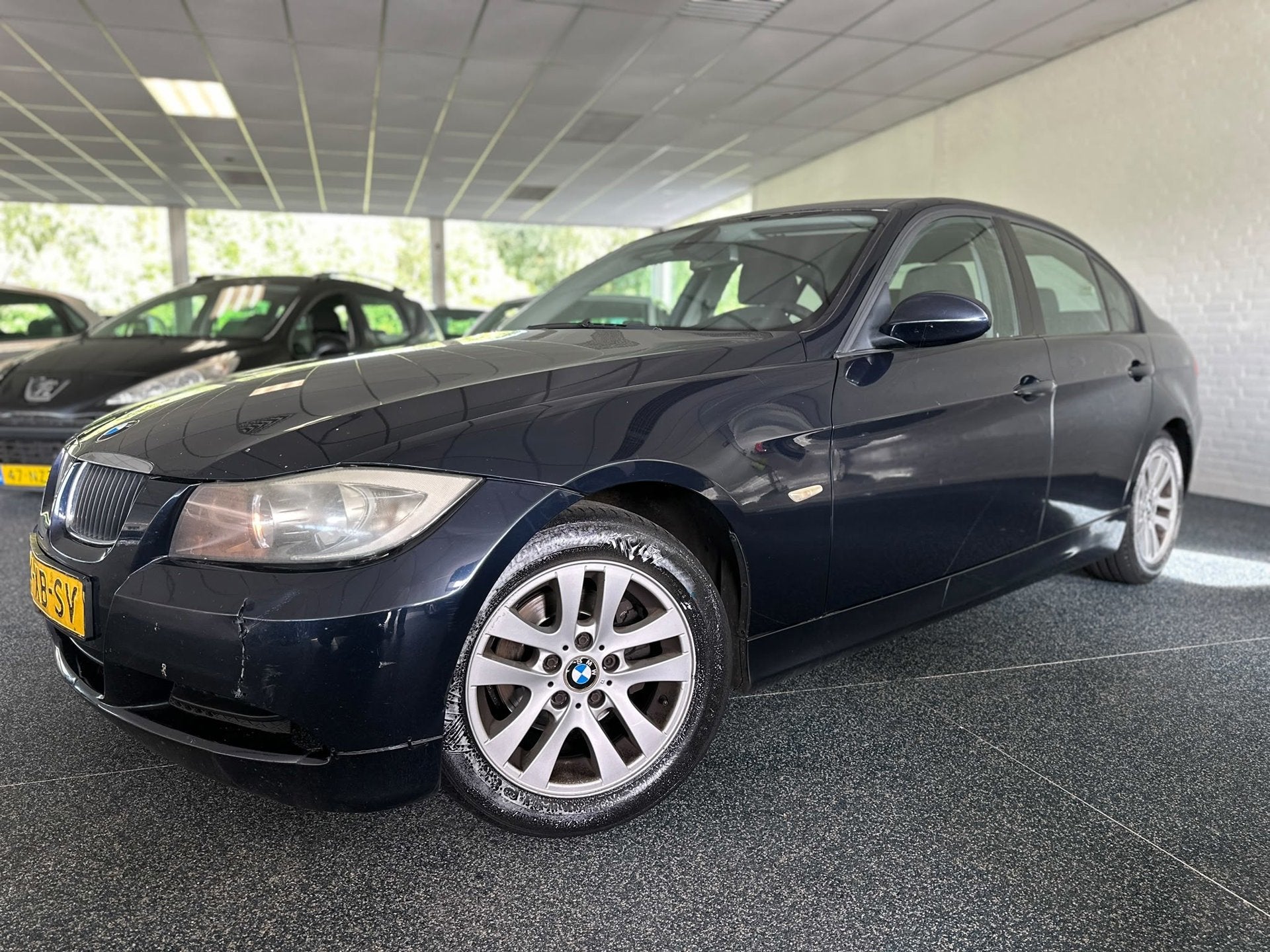 BMW 3-serie 318d High Executive | Trekhaak | Cruise | Airco, Auto's, 745 kg, Achterwielaandrijving, 4 cilinders, Blauw