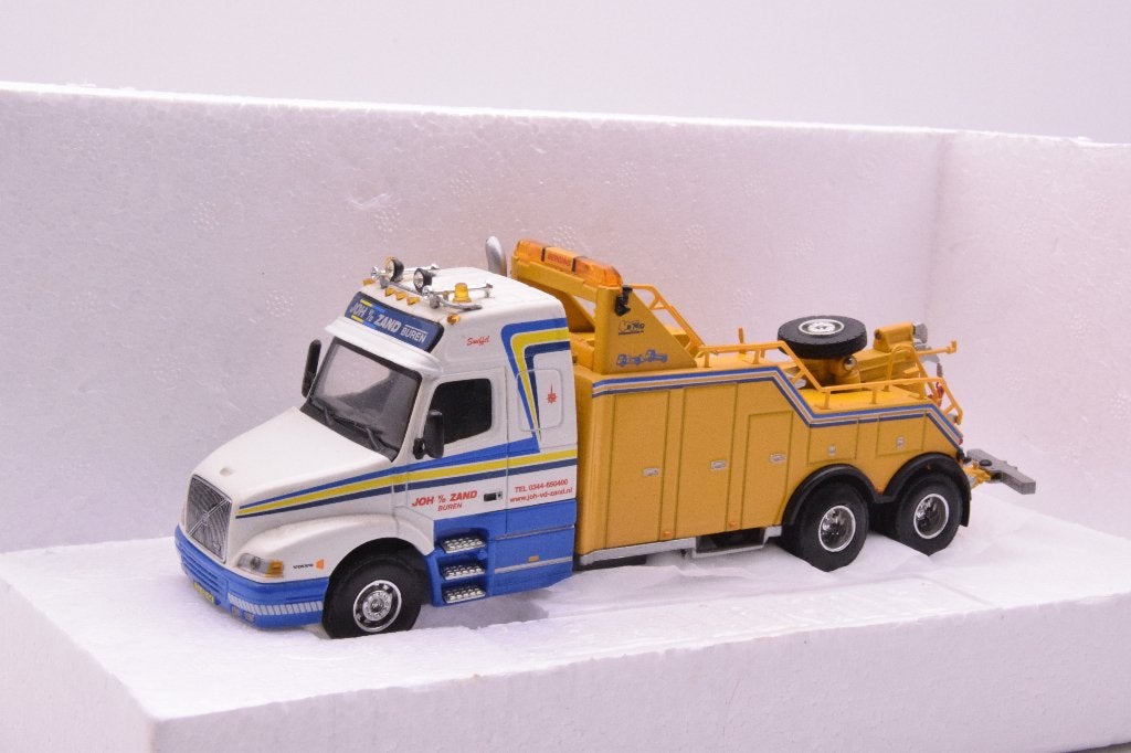 Volvo NH Wrecker  '' Joh van ht Zand ''  TemaToys, Ophalen of Verzenden, Zo goed als nieuw, Bus of Vrachtwagen, Lion Toys