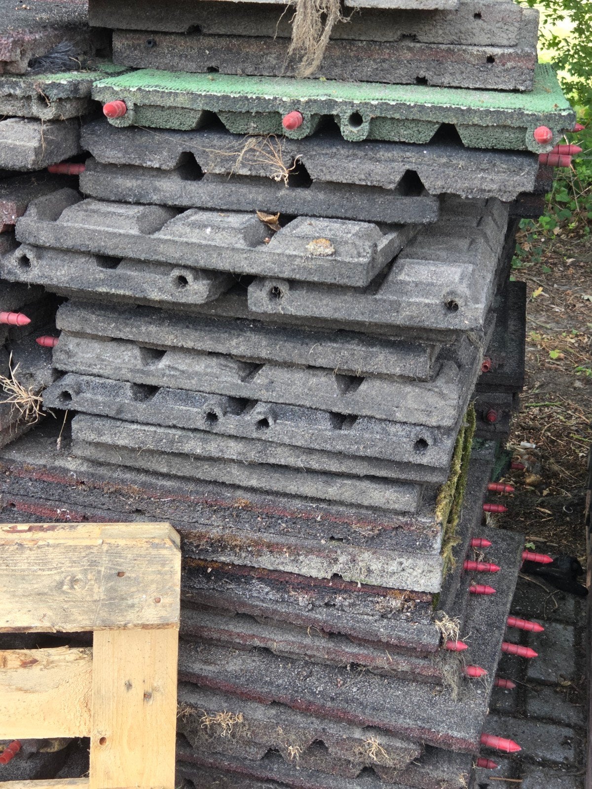 Gratis: Kapotte/gescheurde rubberen tegels (diverse), Tuin en Terras, Tegels en Klinkers, Ophalen, Gebruikt, ., Overige typen