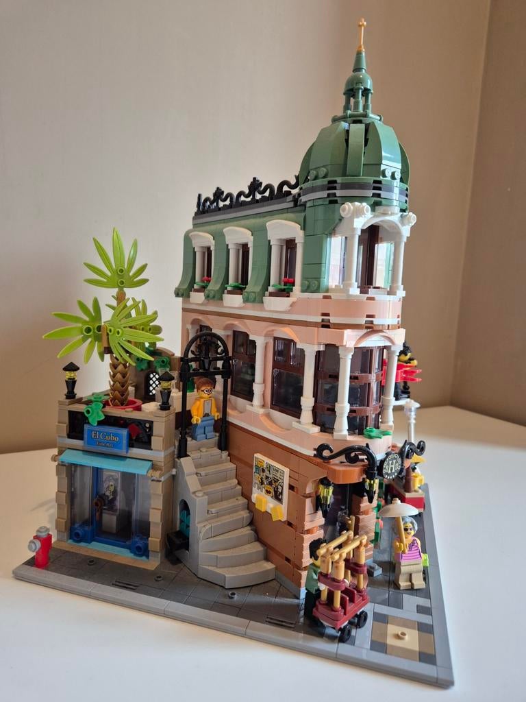 Lego boetiekhotel, Ophalen, Zo goed als nieuw