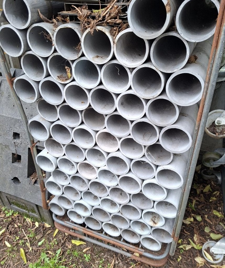 60 kunststof buizen 77x9.5cm - Ideaal voor diverse projecten, Ophalen, Overige materialen, Gebruikt, Minder dan 2 meter