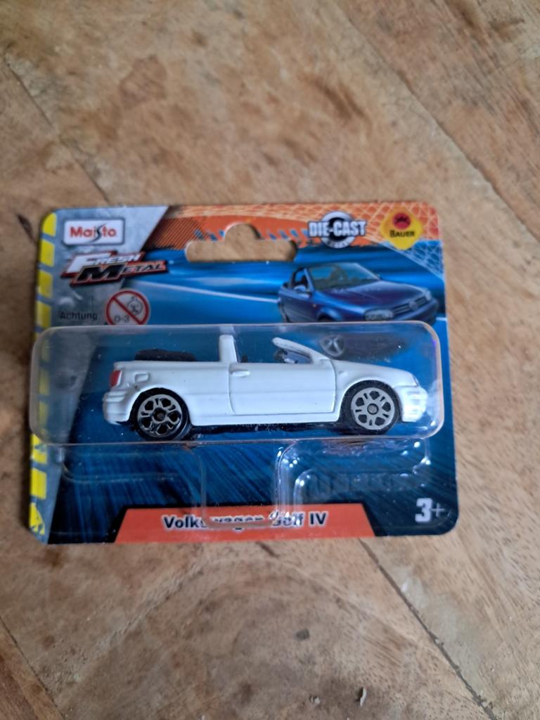 Maisto Volkswagen Golf IV cabriolet nieuw in verpakking, Ophalen of Verzenden, Nieuw, Auto