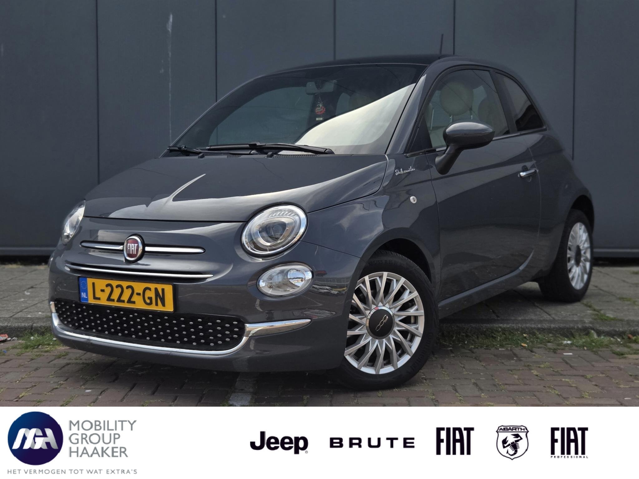 Fiat 500 1.0 Hybrid Dolcevita | Apple-Android | Panoramadak, Voorwielaandrijving, Stof, Euro 6, 4 stoelen