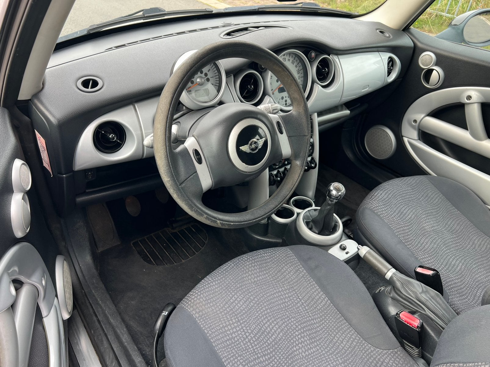 Foto 8 van Mini Cooper 1.6 Pepper Inruilkoopje