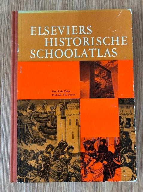 Elseviers Historische schoolatlas - 1967, Boeken, Gelezen, Ophalen of Verzenden, 1800 tot 2000, Wereld