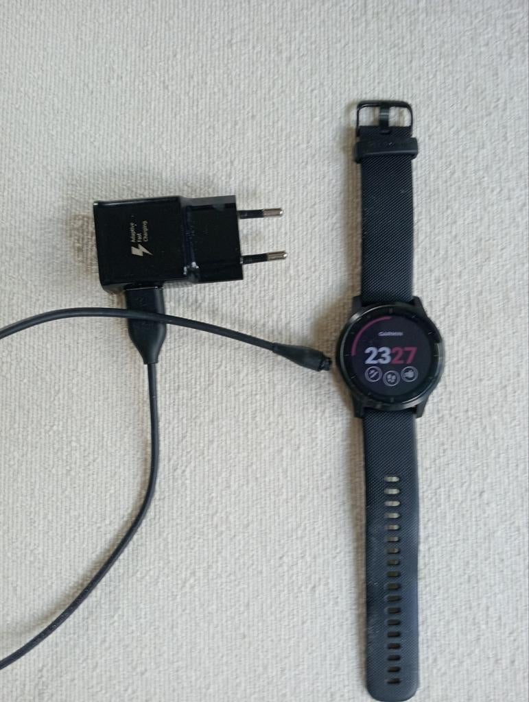 Garmin Sporthorloge vivoactive 4, Ophalen, Gebruikt, Zwart, Garmin