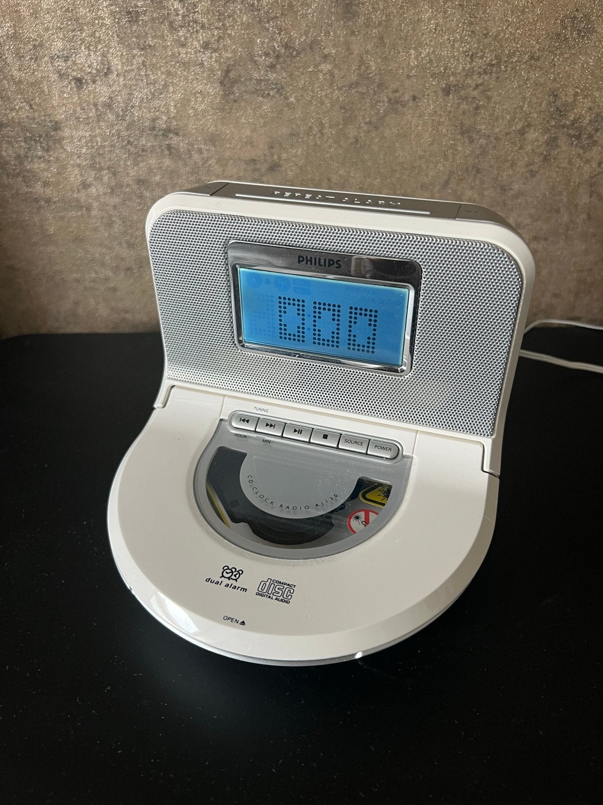Retro witte Philips AJ130/12 wekkerradio met CD-speler, Ophalen, Gebruikt, Radio, Met cd-speler