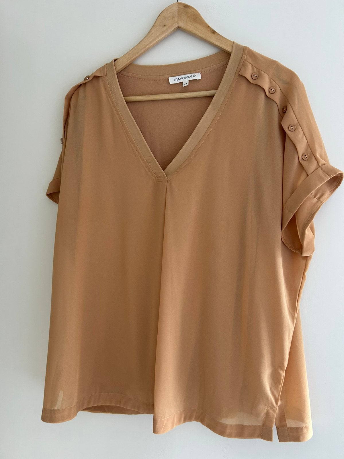 Tramontana NIEUW shirt mt 44, Ophalen of Verzenden, Nieuw, Maat 42/44 (L), Korte mouw