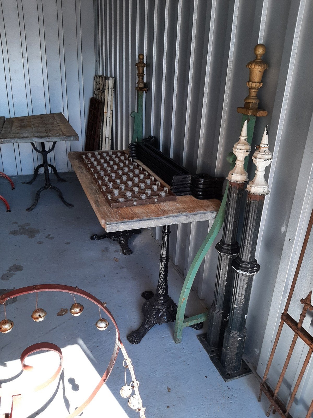 Diverse antieke en vintage decoratie en bouwmaterialen, Ophalen