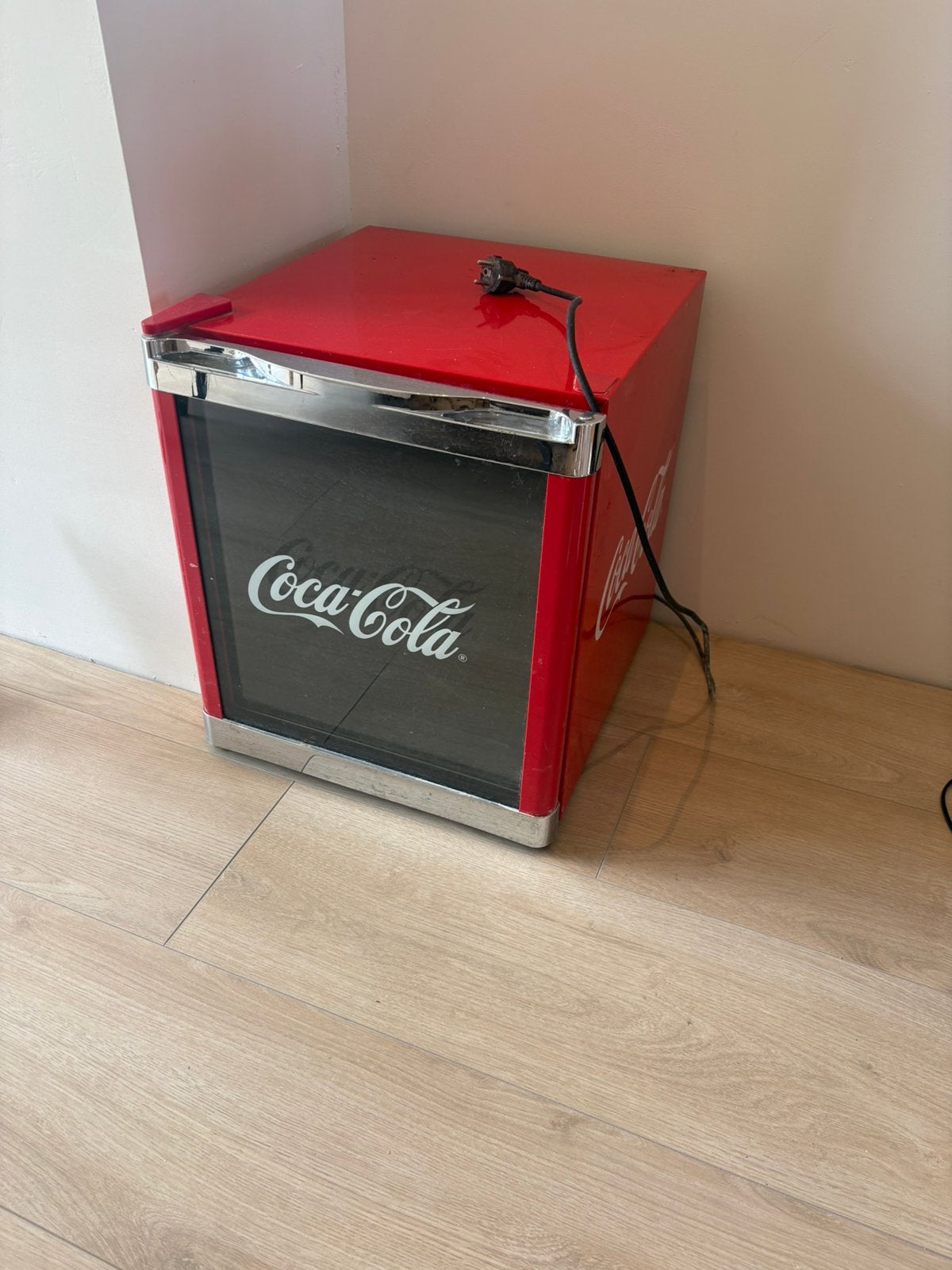 Coca Cola koelkast, Ophalen, Minder dan 85 cm, Minder dan 75 liter, Zonder vriesvak