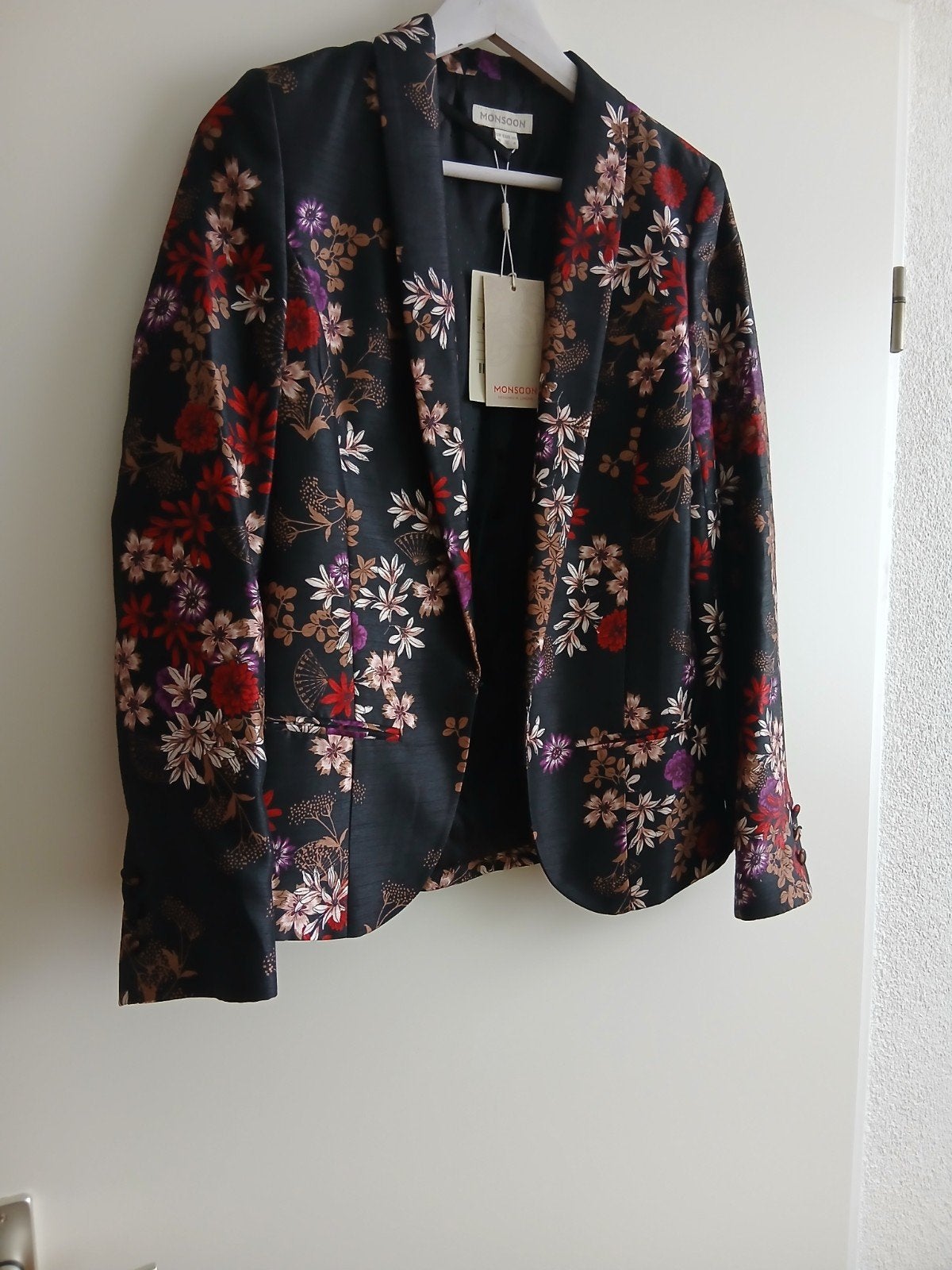 Mooie bloemen blazer mét prijskaartje van MONSOON. Maat S., Verzenden, Zwart, Nieuw, Jasje