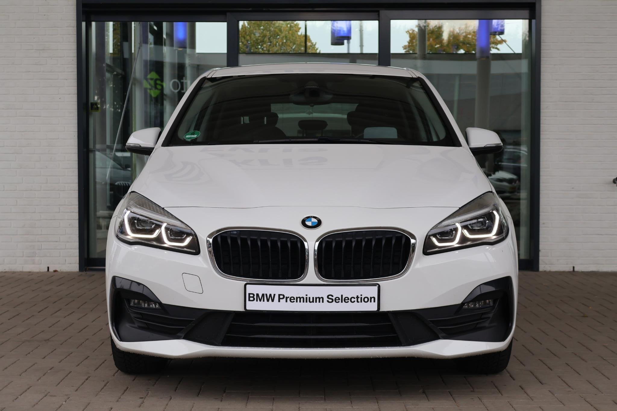 BMW 2 Serie Active Tourer 218i | Head-Up Display | Stoelverw, Auto's, Gebruikt, Euro 6, Met garantie (alle), Wit