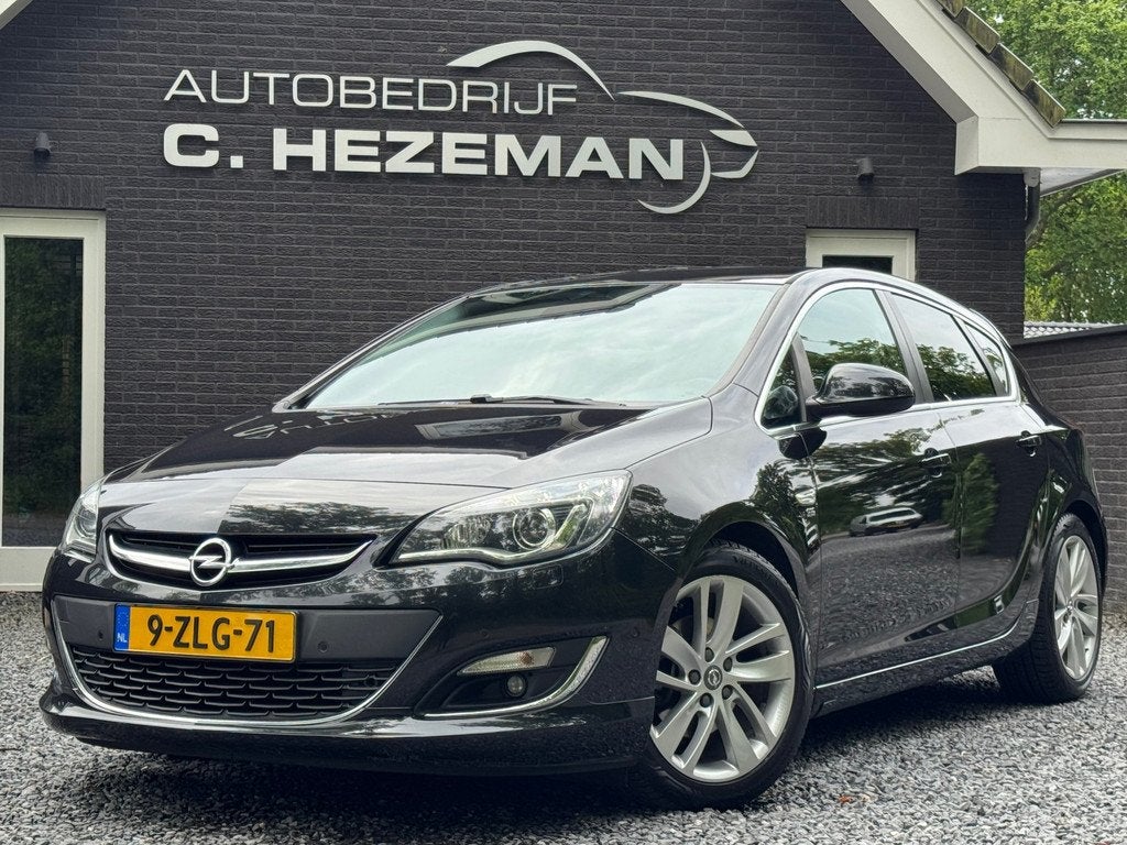 Opel Astra 1.6 Turbo OPC Line Xenon 19'' LMV Navigatie Cruis, Auto's, Euro 5, Gebruikt, Zwart, 4 cilinders